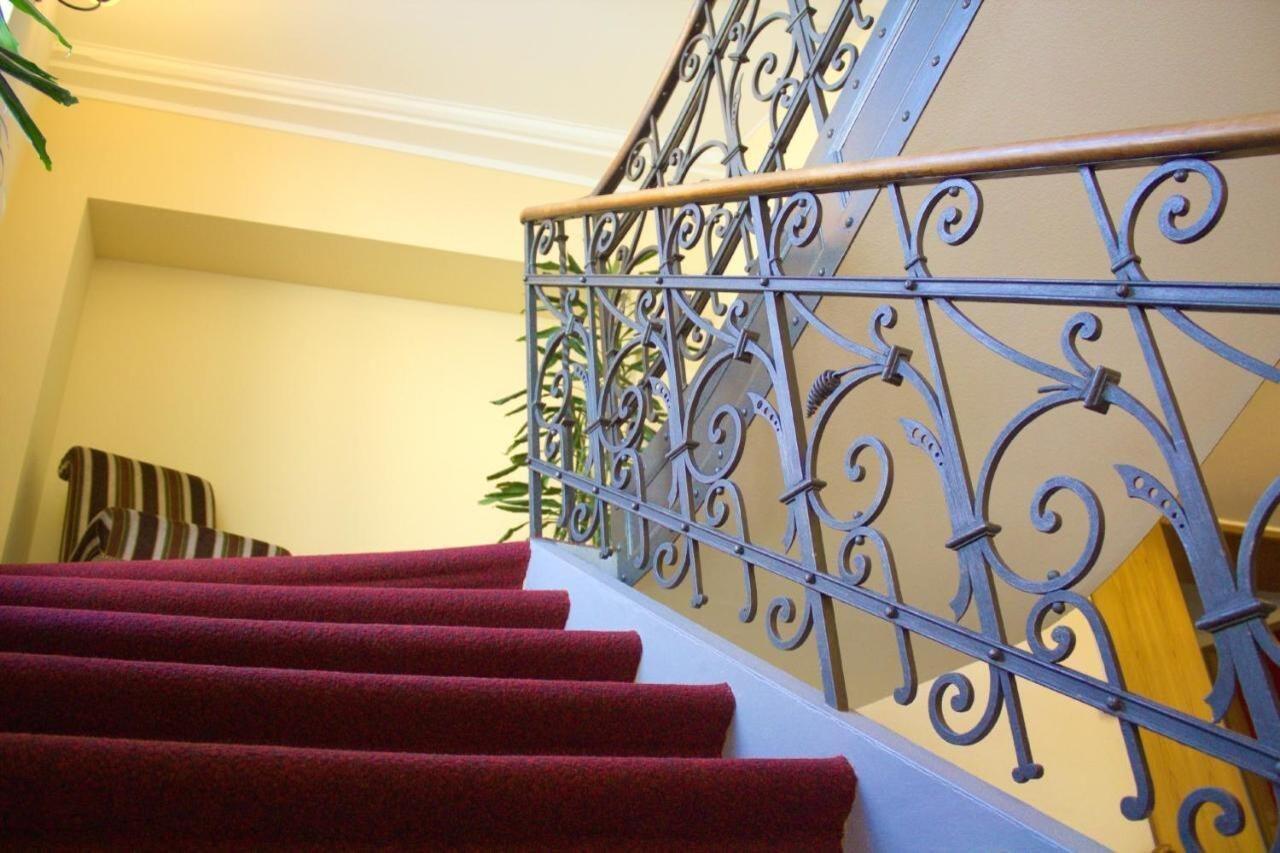 Weisses Kreuz Hotel 3*